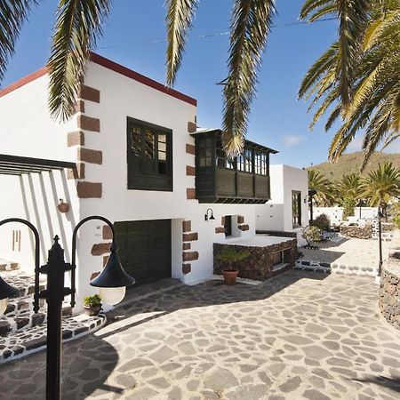 Villa Haria Lux By Escapehome מראה חיצוני תמונה